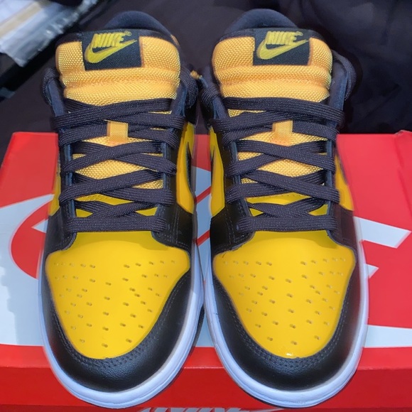 COPY - Black/university gold-white Nike dunk low size:8 - Picture 6 of 6